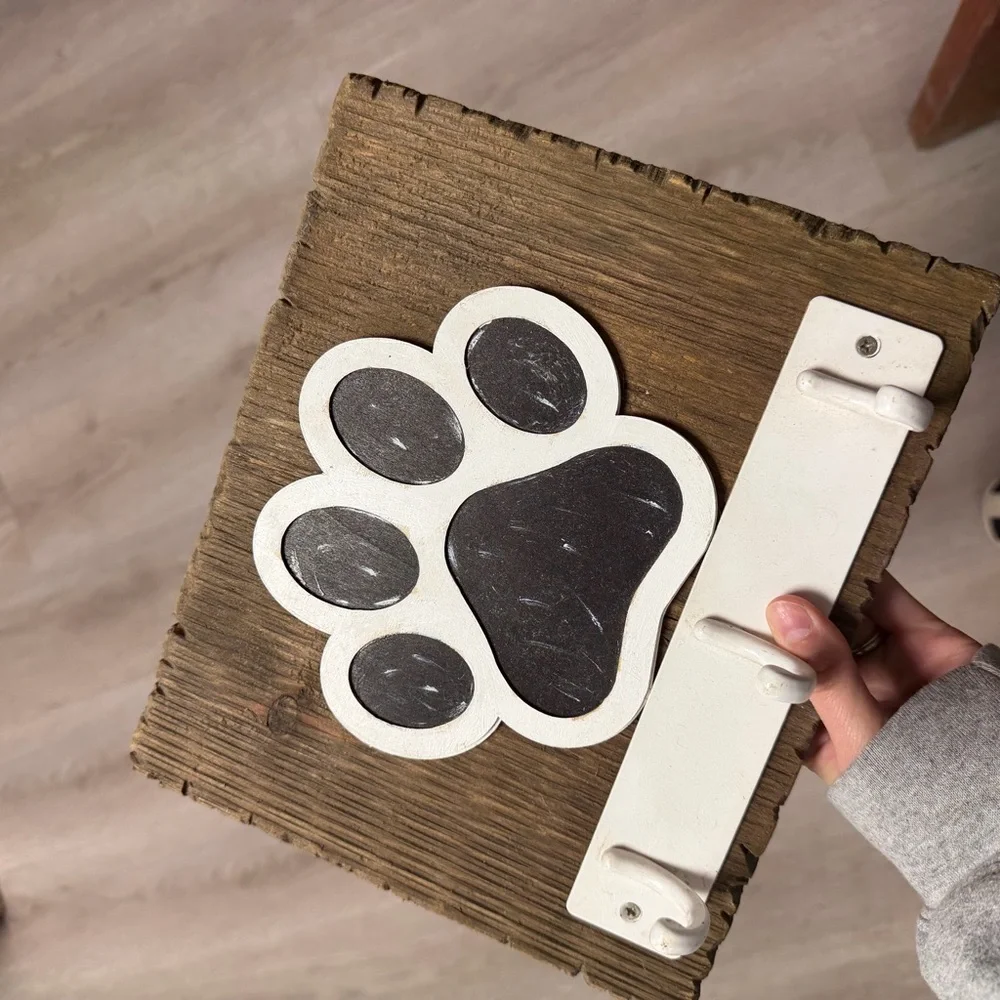 Rustic Wooden Dog Leash Holder with Paw Print